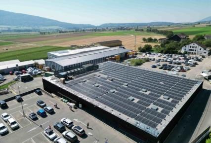 Projet photovoltaïque clé en main à la Migros de Cernier